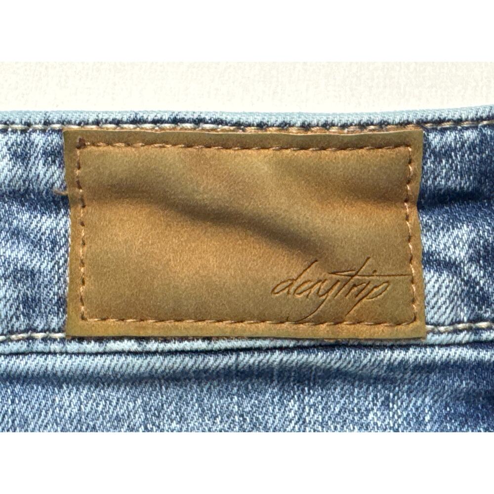 Daytrip Women's Virgo Bootcut Blue Jeans - Size 34S (35x29) - Picture 3 of 7